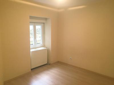 For rent Clermont-ferrand 2 rooms 31 m2 Puy de dome (63000) photo 2