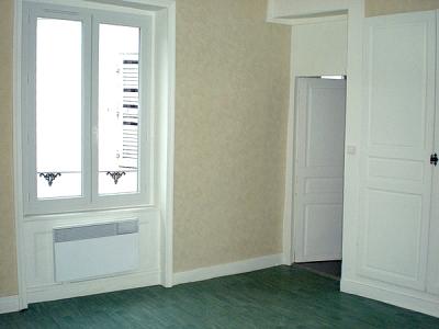 For rent Clermont-ferrand 1 room 27 m2 Puy de dome (63000) photo 3
