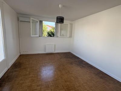 For rent Clermont-ferrand 6 rooms 99 m2 Puy de dome (63100) photo 4
