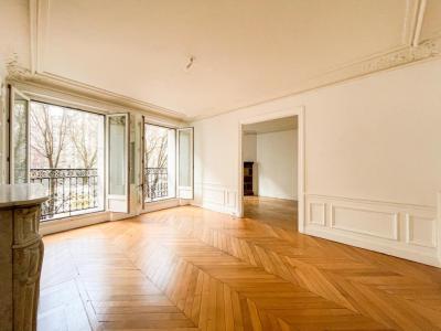 For sale Paris-18eme-arrondissement 4 rooms 82 m2 Paris (75018) photo 0