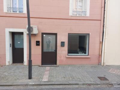 Louer Local commercial Pollestres 6240 euros