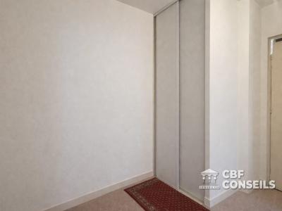 For sale Clermont-ferrand 3 rooms 49 m2 Puy de dome (63100) photo 2
