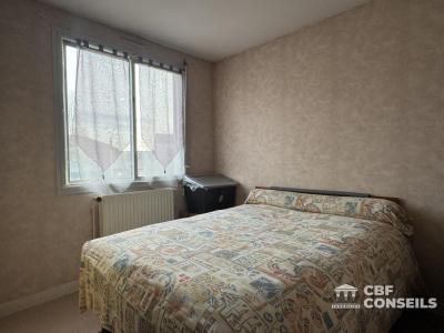 For sale Clermont-ferrand 3 rooms 49 m2 Puy de dome (63100) photo 3