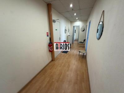 Annonce Vente Bureau Hyeres 83