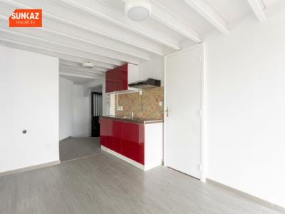 Louer Appartement 38 m2 Saint-pierre