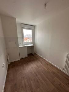 For rent Dammarie-les-lys 4 rooms 85 m2 Seine et marne (77190) photo 3