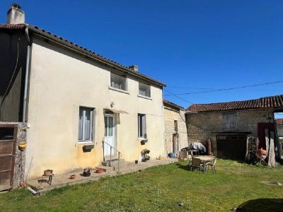 For sale 5 rooms 100 m2 Charente (16700) photo 1