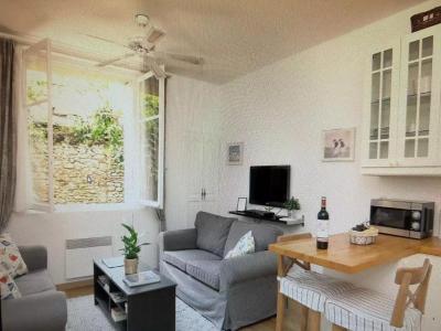 For rent Blaye 1 room 35 m2 Gironde (33390) photo 0