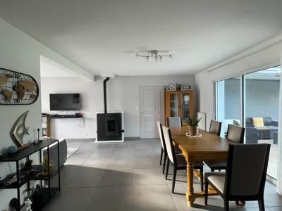For sale Montfort-sur-meu 6 rooms 145 m2 Ille et vilaine (35160) photo 2
