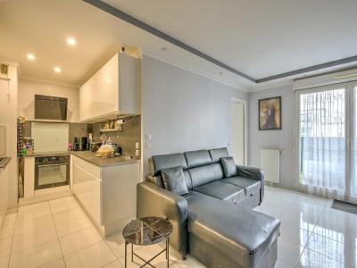 For sale Valenton 4 rooms 73 m2 Val de Marne (94460) photo 3