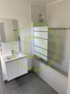 For sale Mours 1 room 38 m2 Val d'Oise (95260) photo 3