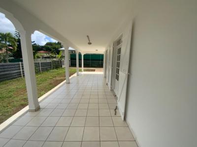 For rent Abymes 4 rooms 135 m2 Guadeloupe (97139) photo 1