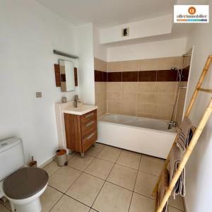 Louer Appartement Saint-denis 832 euros