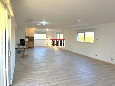 Louer Bureau Crau 19200 euros