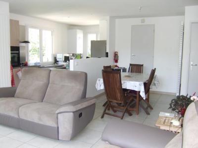 Louer Appartement 77 m2 Laval