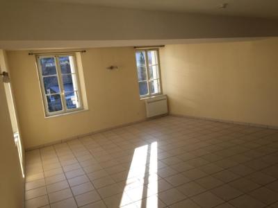 Louer Appartement Souvigny-de-touraine 620 euros