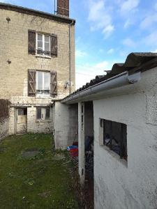 For sale 5 rooms 62 m2 Oise (60180) photo 0