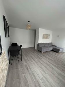For rent Colombes 2 rooms 50 m2 Hauts de Seine (92700) photo 1