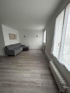 For rent Colombes 2 rooms 50 m2 Hauts de Seine (92700) photo 2