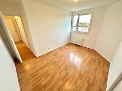 Louer Appartement Bron Rhone
