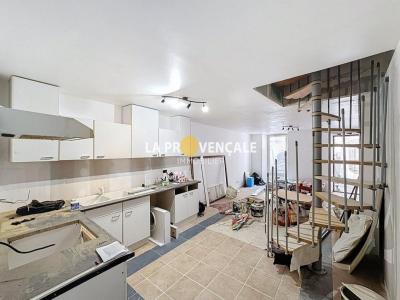 Acheter Appartement 74 m2 Trets