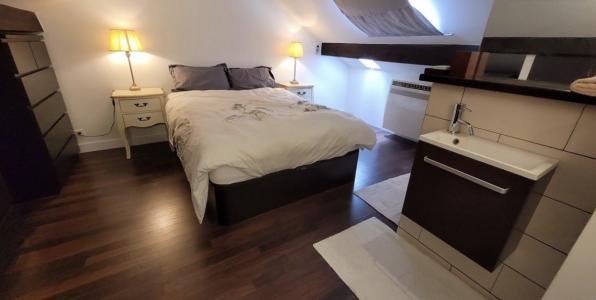 Louer Appartement 45 m2 Courbevoie