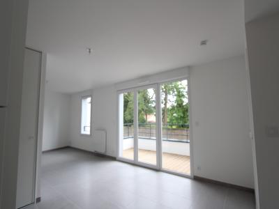 For rent Saint-sebastien-sur-loire 2 rooms 45 m2 Loire atlantique (44230) photo 0