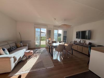 For rent Cenon 3 rooms 63 m2 Gironde (33150) photo 0