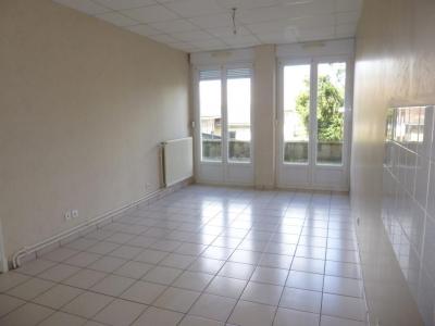 Louer Appartement 55 m2 Huriel