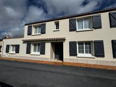 For sale Frossay 5 rooms 154 m2 Loire atlantique (44320) photo 2