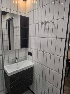 Louer Appartement 30 m2 Paris-14eme-arrondissement