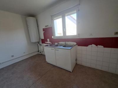 For sale Uzerche 4 rooms 77 m2 Correze (19140) photo 2