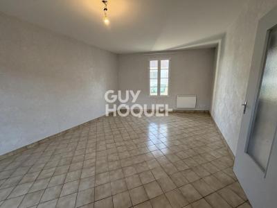 For rent Surgeres 4 rooms 106 m2 Charente maritime (17700) photo 0