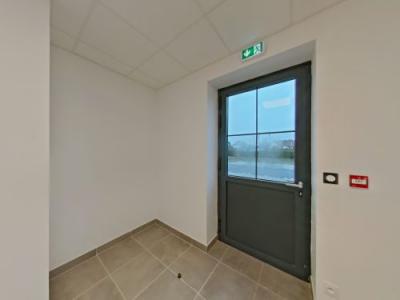 For rent Aubigny-sur-nere 33 m2 Cher (18700) photo 3