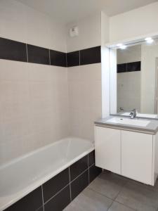 Louer Appartement Saint-fons 852 euros