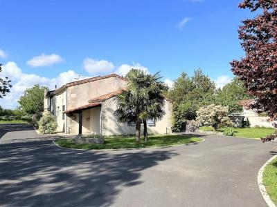 For sale Marans 14 rooms 520 m2 Charente maritime (17230) photo 0