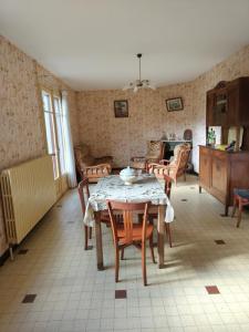 Annonce Vente 8 pi�ces Maison Lacaune 81