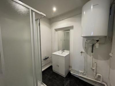 Louer Appartement 43 m2 Lyon-7eme-arrondissement