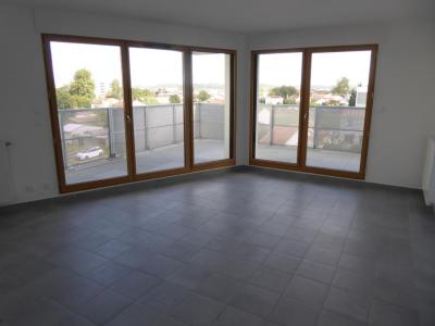 For rent Begles 4 rooms 99 m2 Gironde (33130) photo 0
