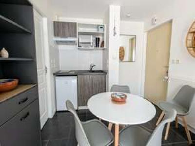 Louer Appartement 26 m2 Rochelle