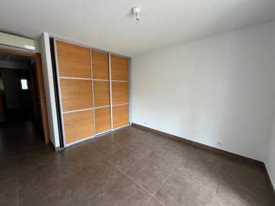 Louer Appartement 74 m2 Ile-rousse