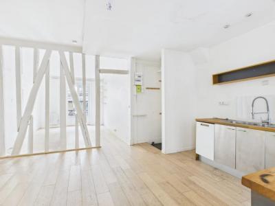 For sale Paris-18eme-arrondissement 2 rooms 60 m2 Paris (75018) photo 0