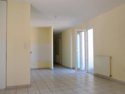 Louer Appartement 67 m2 Saint-martin-de-valamas