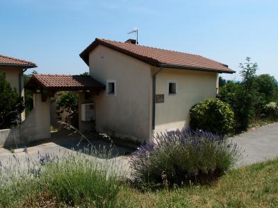 For rent Saint-michel-de-chabrillanoux 3 rooms 71 m2 Ardeche (07360) photo 0