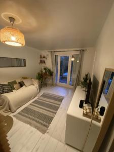 For rent Asnieres-sur-seine 1 room 33 m2 Hauts de Seine (92600) photo 4