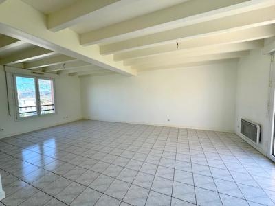 Annonce Location 6 pi�ces Maison Perignat-les-sarlieve 63