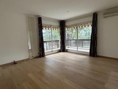 Acheter Appartement 87 m2 Nimes