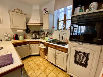 For sale Semur-en-brionnais 8 rooms 123 m2 Saone et loire (71110) photo 0