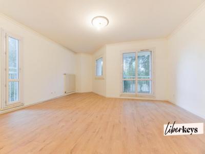 For sale Nantes 3 rooms 77 m2 Loire atlantique (44100) photo 0