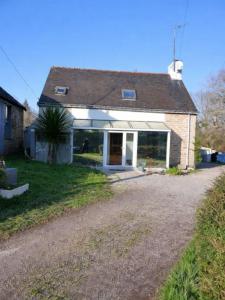 For sale Faouet 4 rooms 103 m2 Morbihan (56320) photo 0